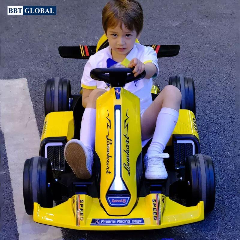 Xe ô tô điện trẻ em kiểu dáng xe đua công thức 1 BBT-F1