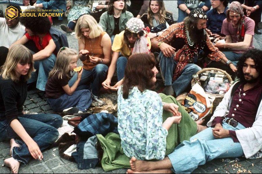 Tóc uốn Hippie quyết định nên phong cách của mọi người